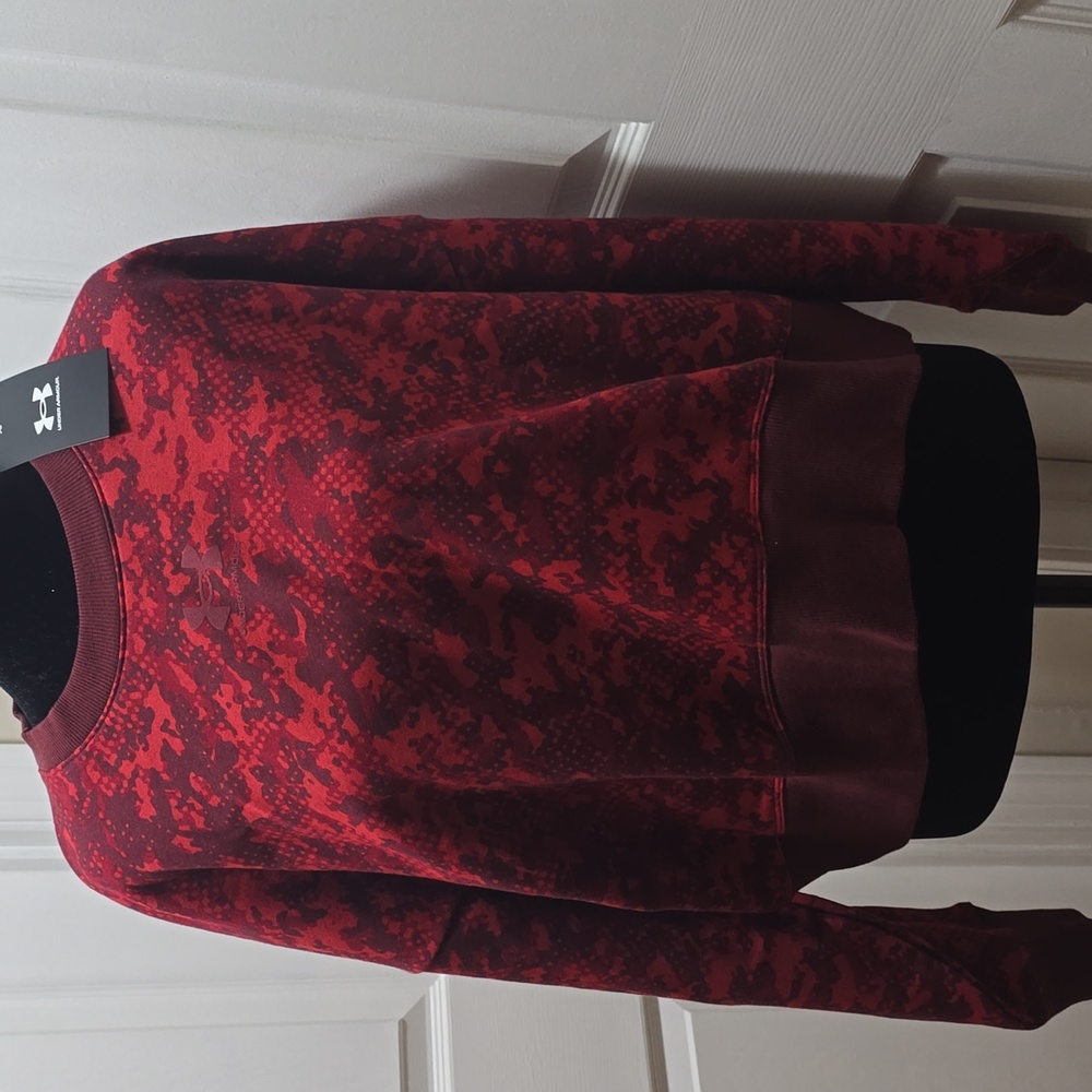 Under Armour Red And Maroon Camo loose Fit Sweatshirt
